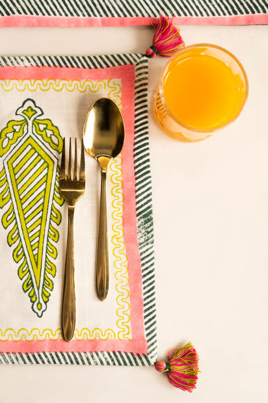 HOME | PLACE MAT