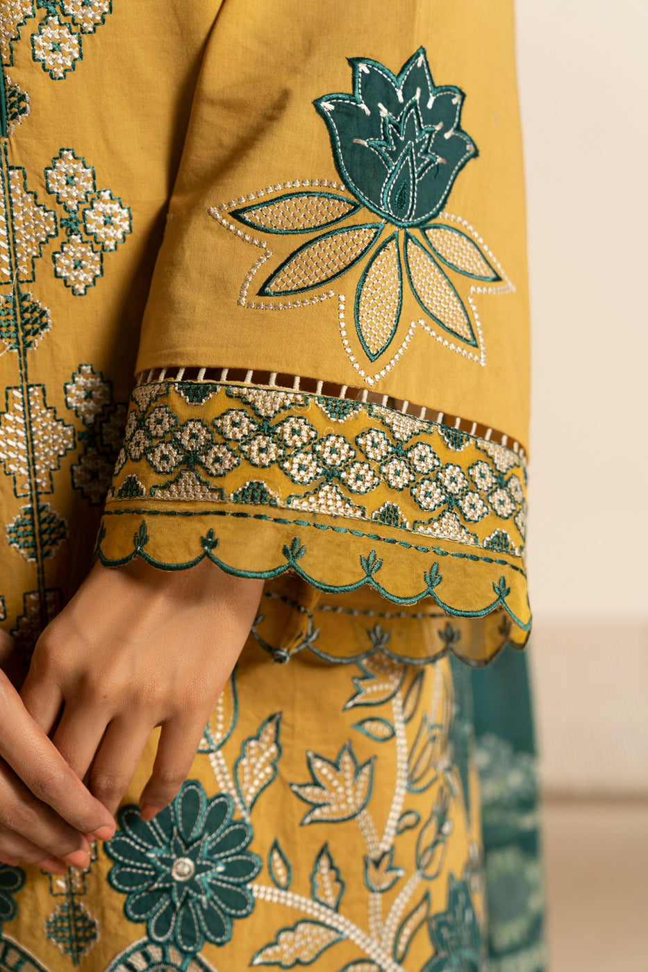 RTS | SHIRT, TROUSER & DUPATTA