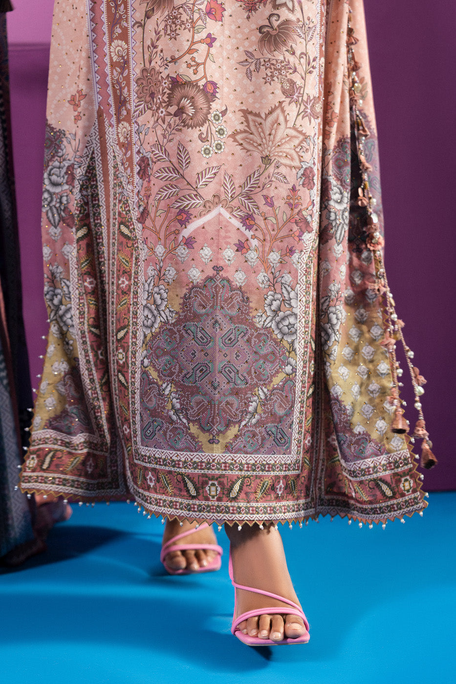 RTS | KAFTAN