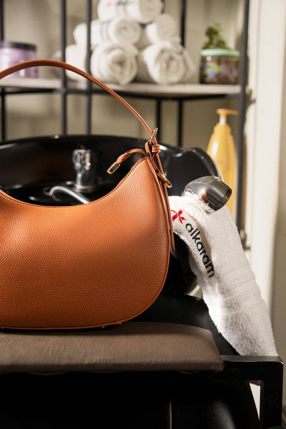 SHOULDER BAG