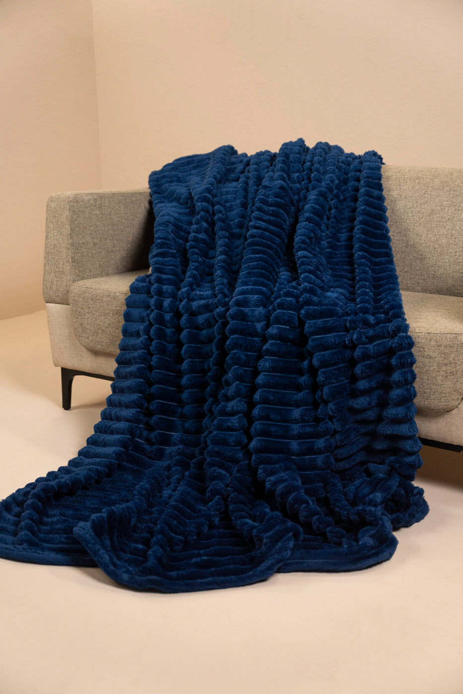 HOME | FLEECE BLANKET