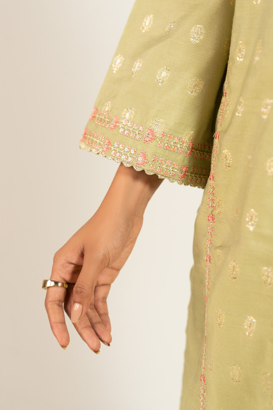 RTW | SHIRT & TROUSER