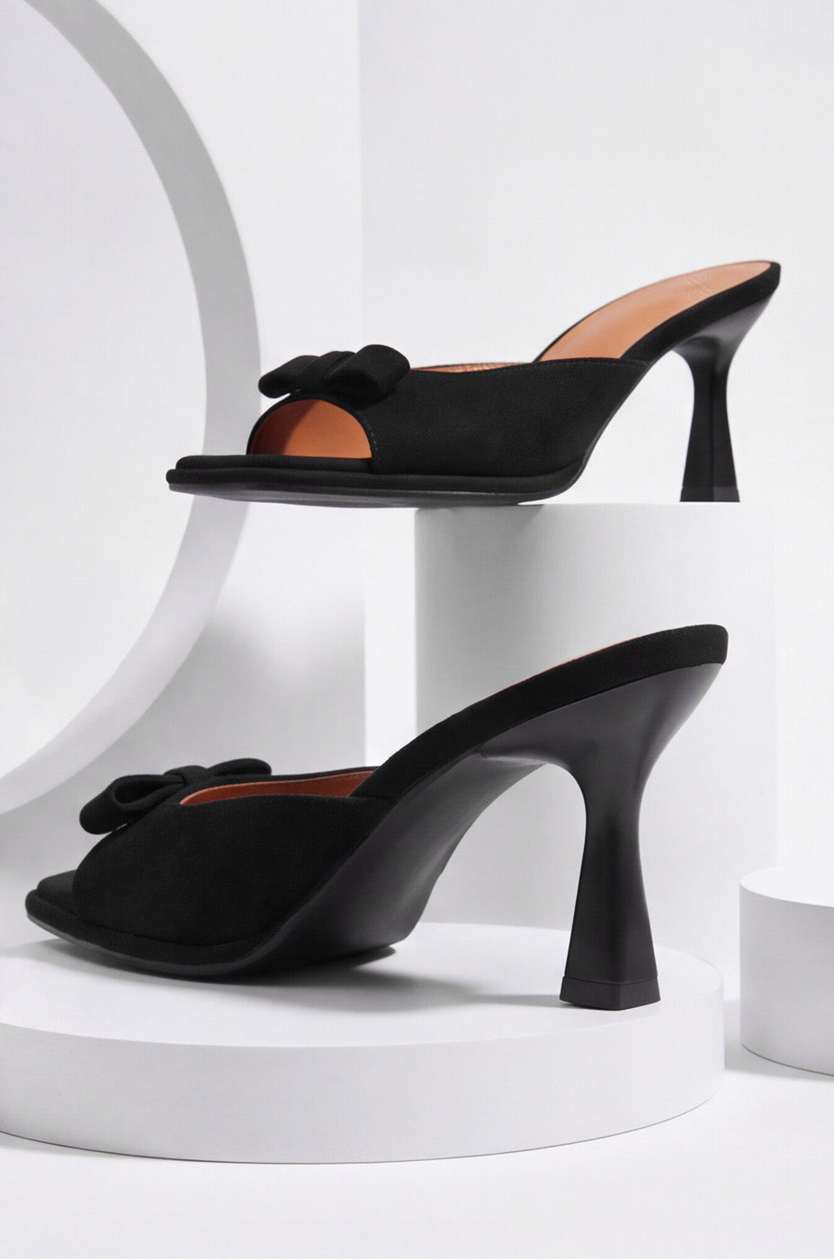 BLOCK HEELS