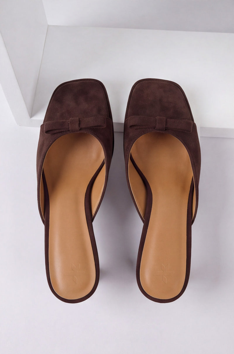 Bow Heels – Coffee