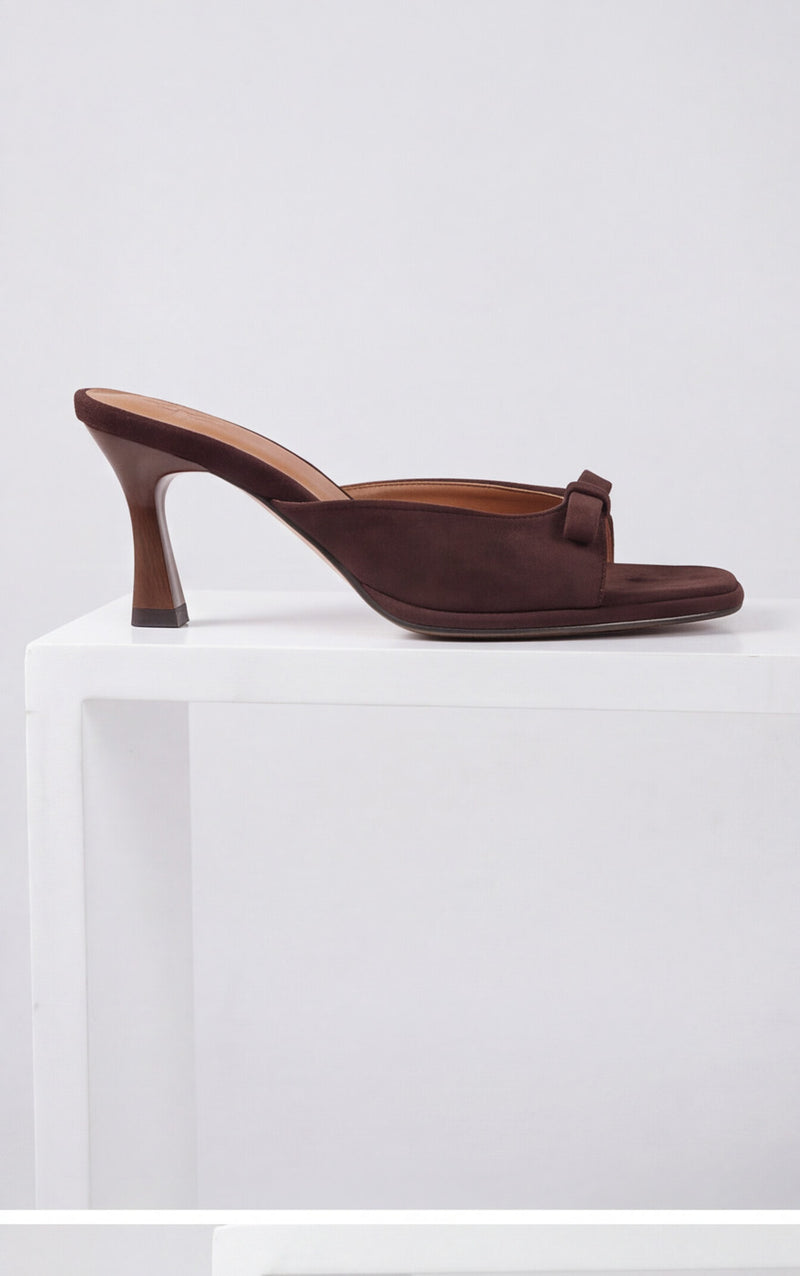 Bow Heels – Coffee