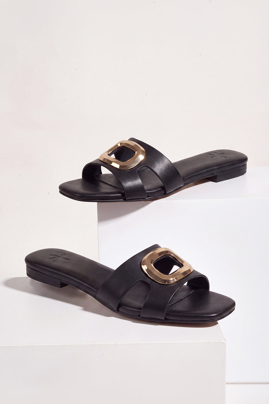 SQUARE BUCKLE SLIDES