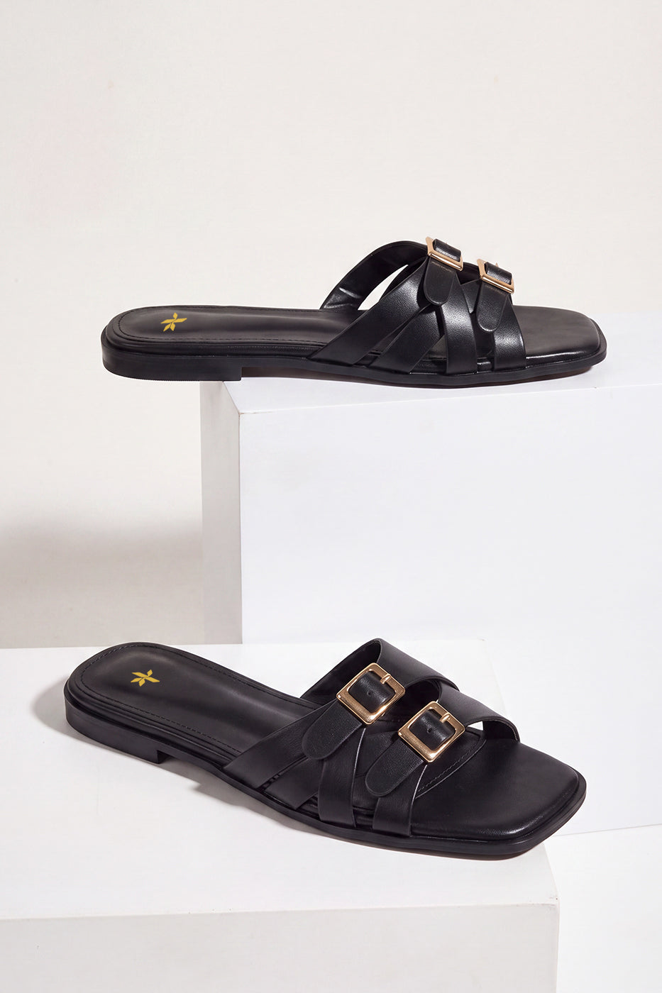 KNOT STRAP SLIDES