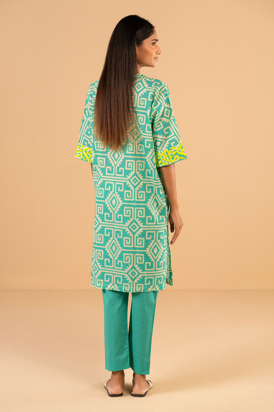 RTW | SHIRT & TROUSER