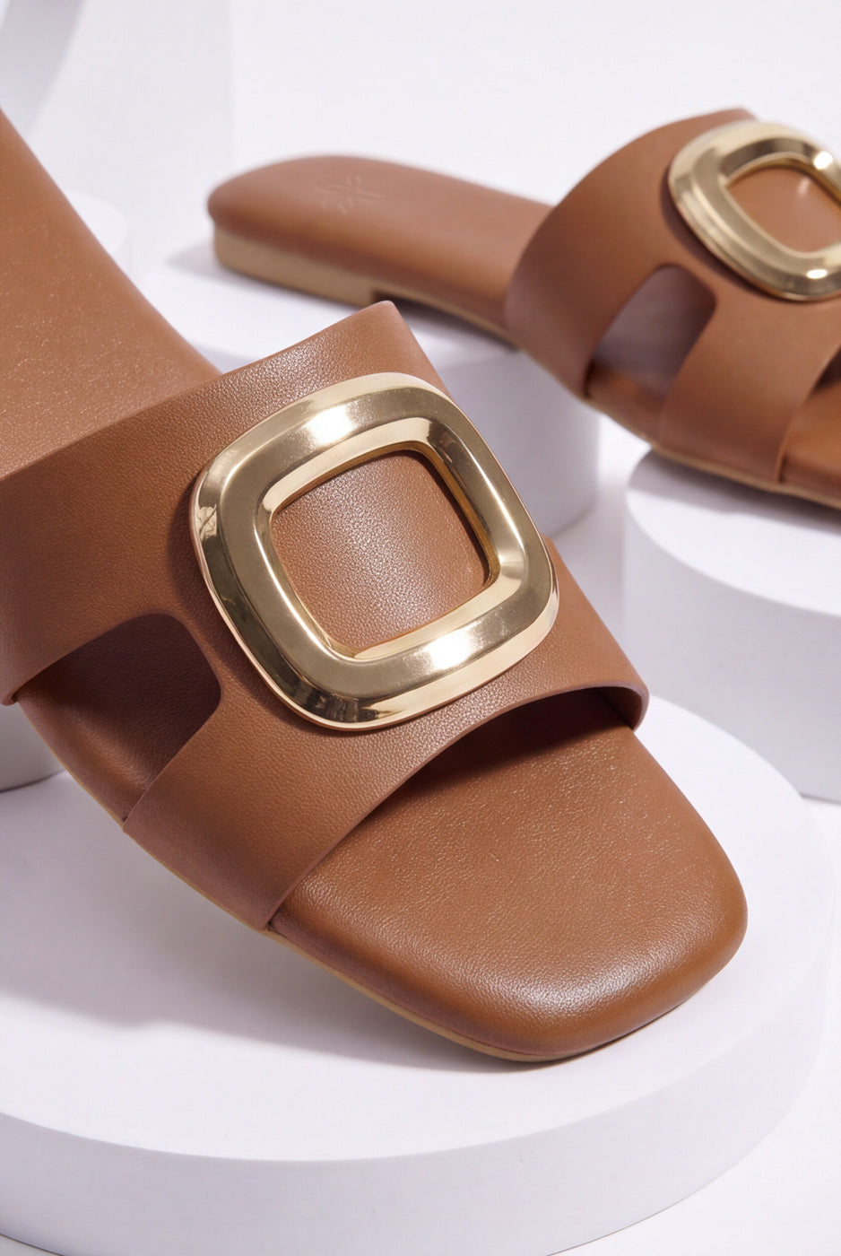 Square Buckle Slides – Camel