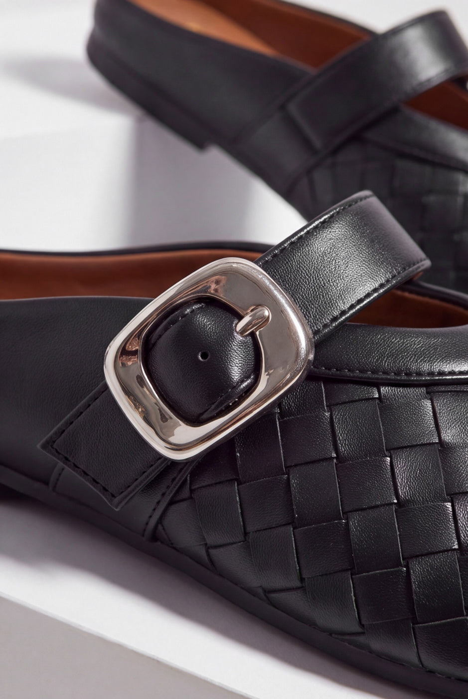Basic Mules – Black