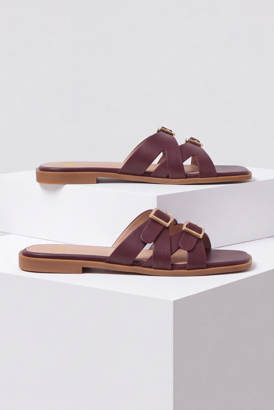 Knot Strap Slides – Maroon
