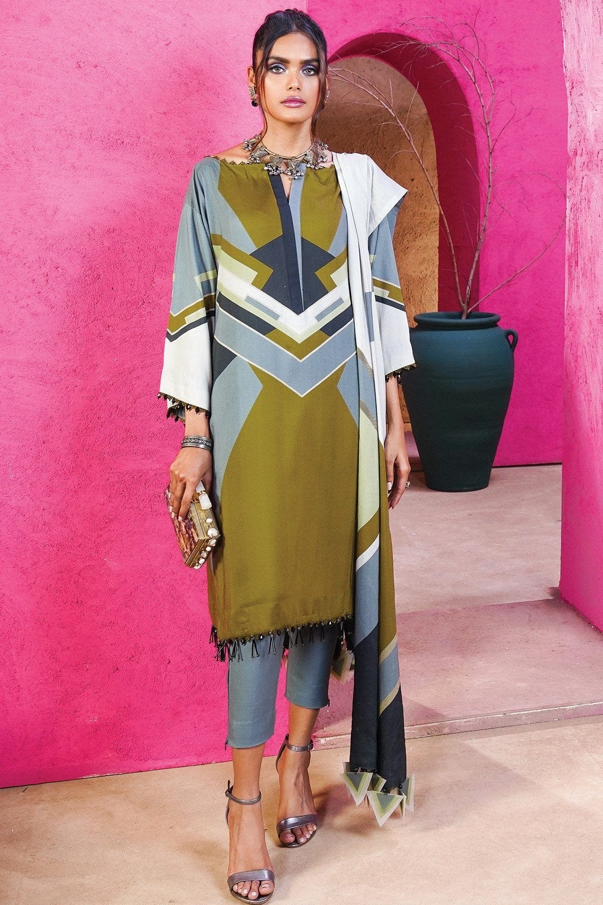 3 Pc Printed Twill Viscose Suit With Twill Viscose Dupatta