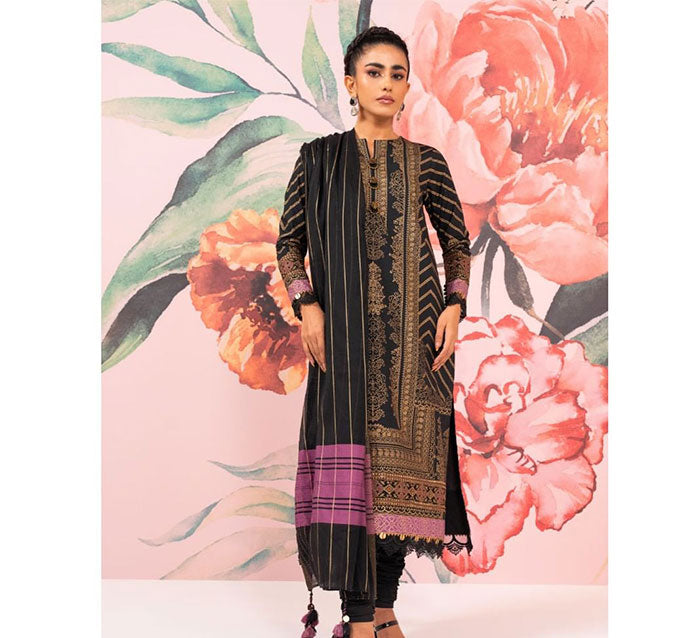Dressing up for New Year's with Alkaram Studio's Unstitched Collection