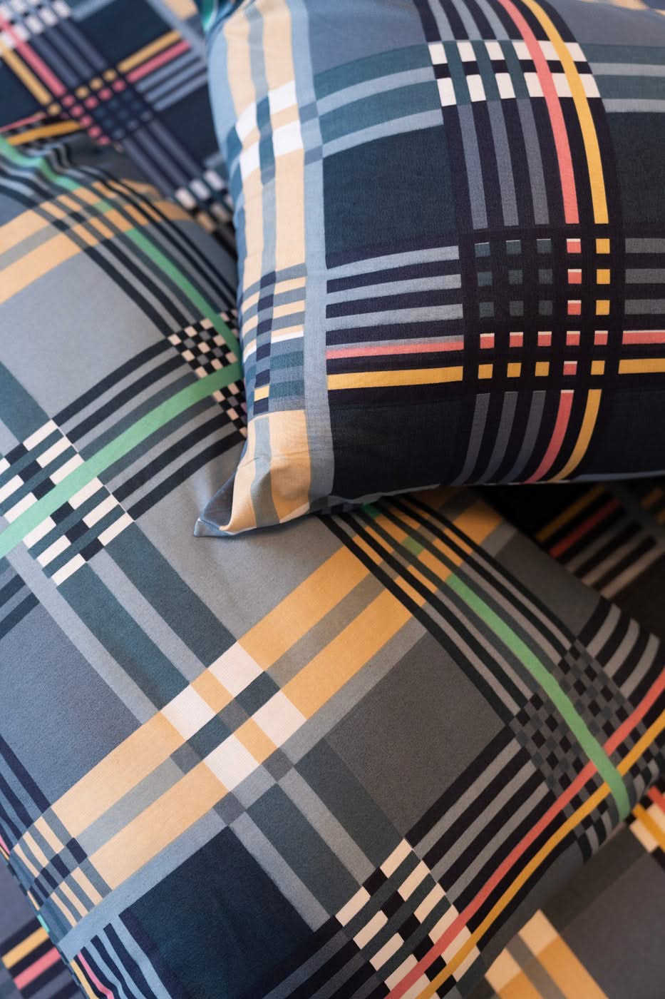 HOME  | BEDSHEET SET