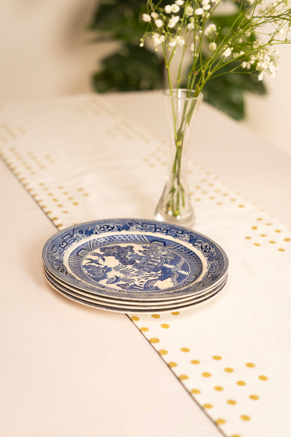HOME | TABLE RUNNER