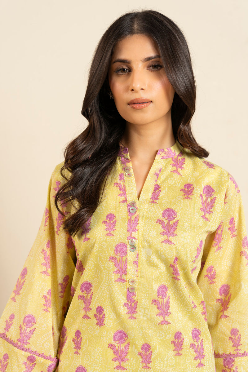 Pale Yellow view 3