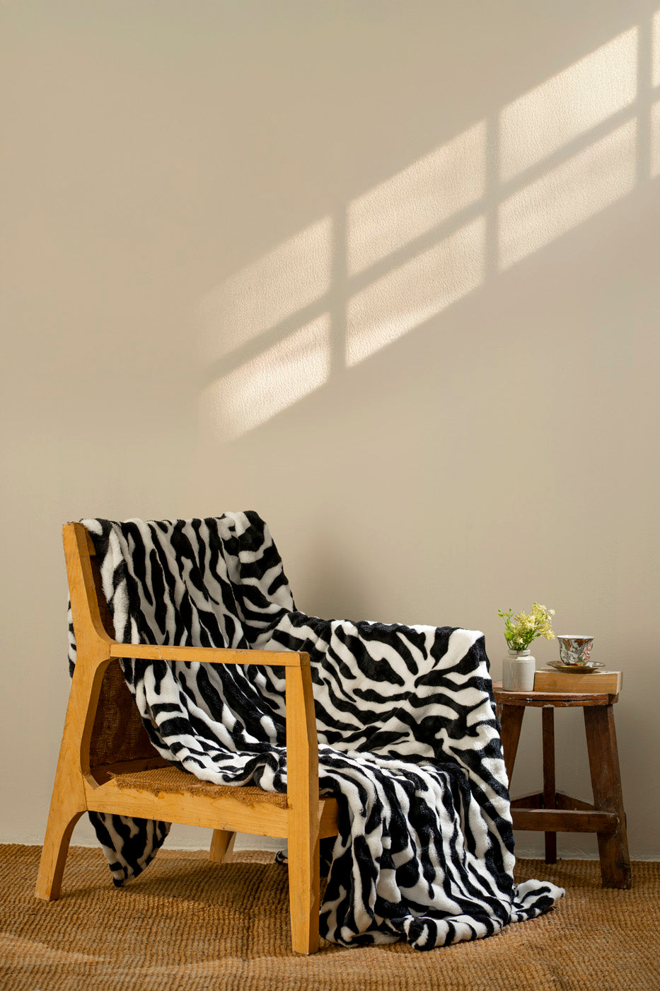 HOME | FLEECE BLANKET