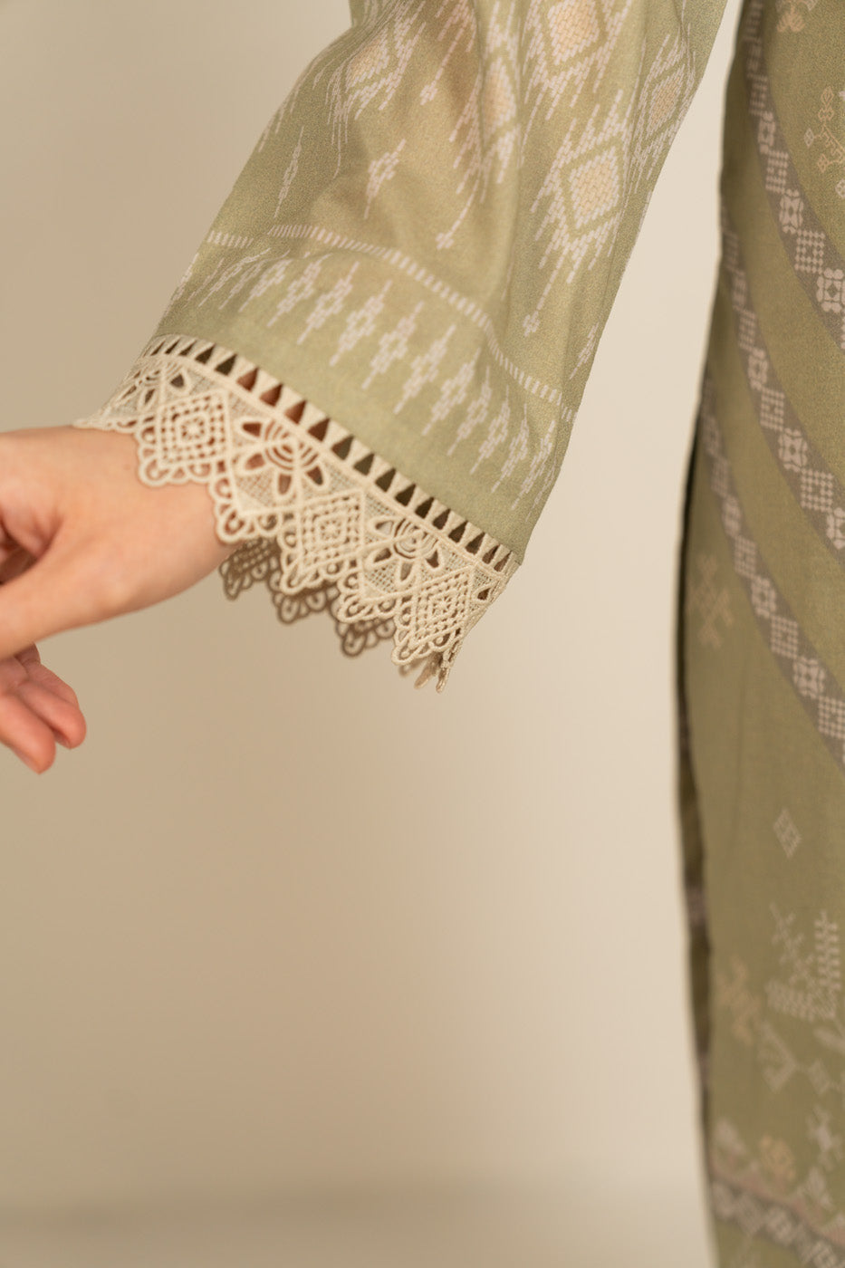 RTS | SHIRT, TROUSER & DUPATTA