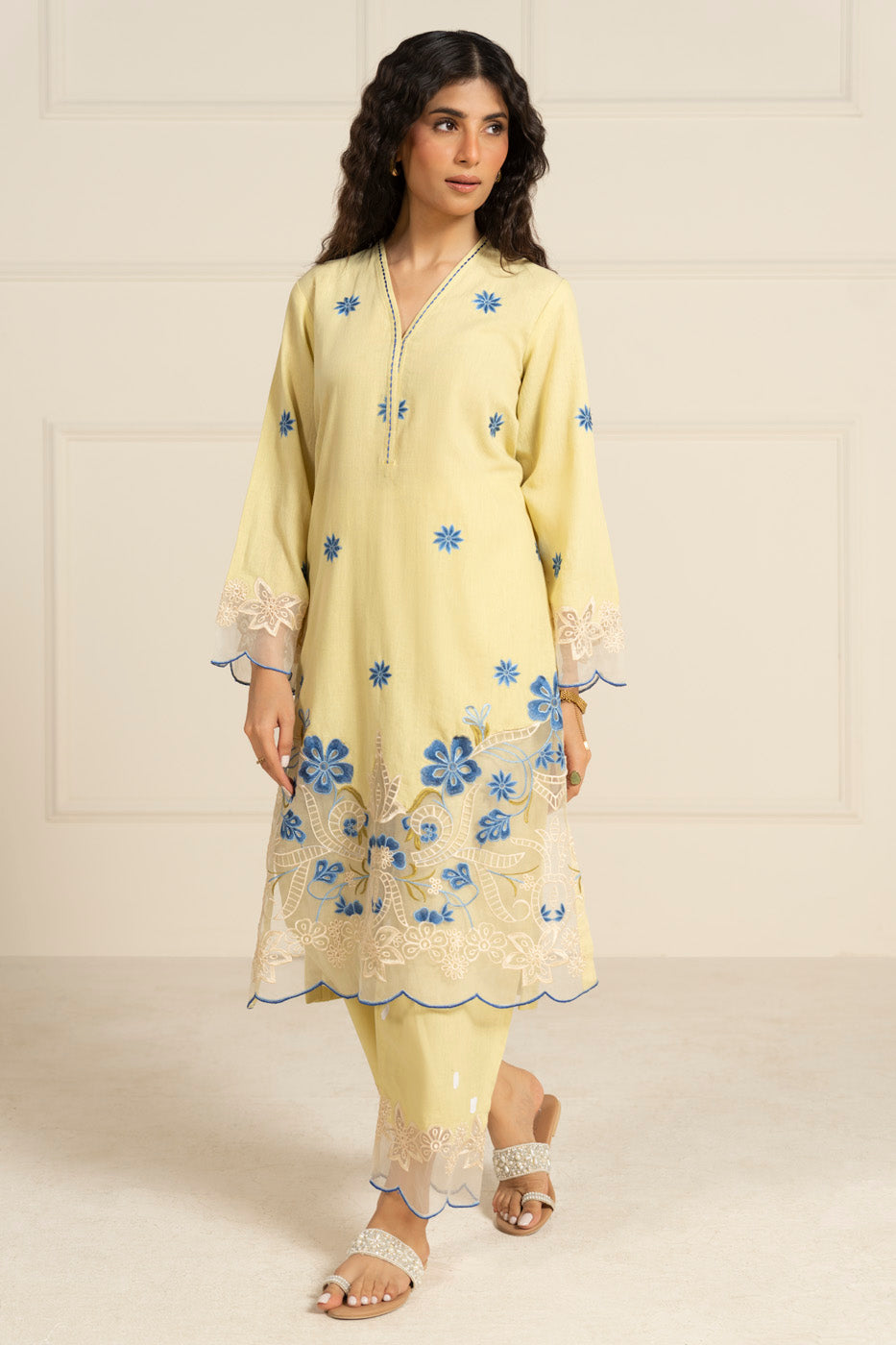 Retail Price: 8,790/-PKR