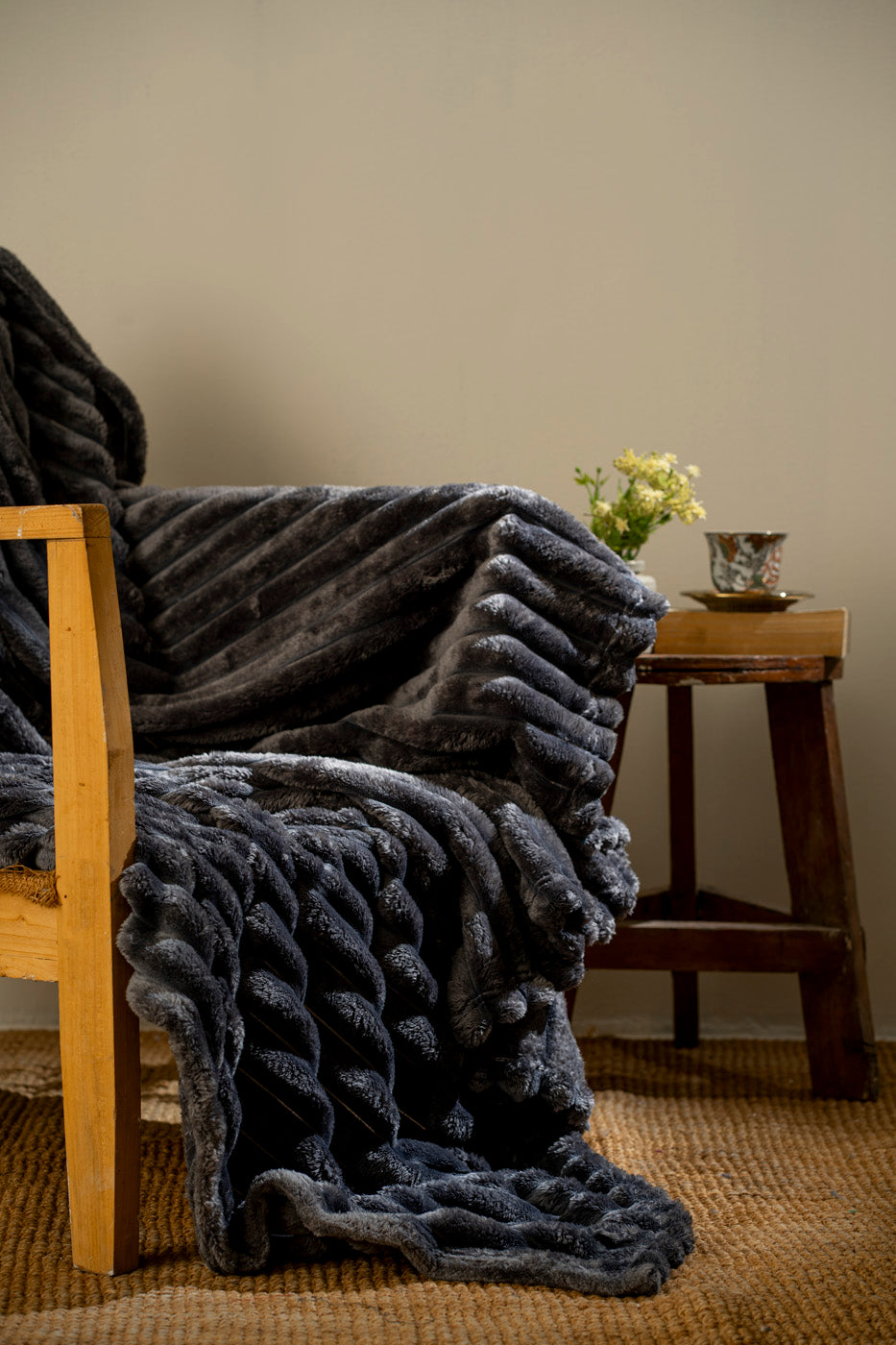 HOME | FLEECE BLANKET