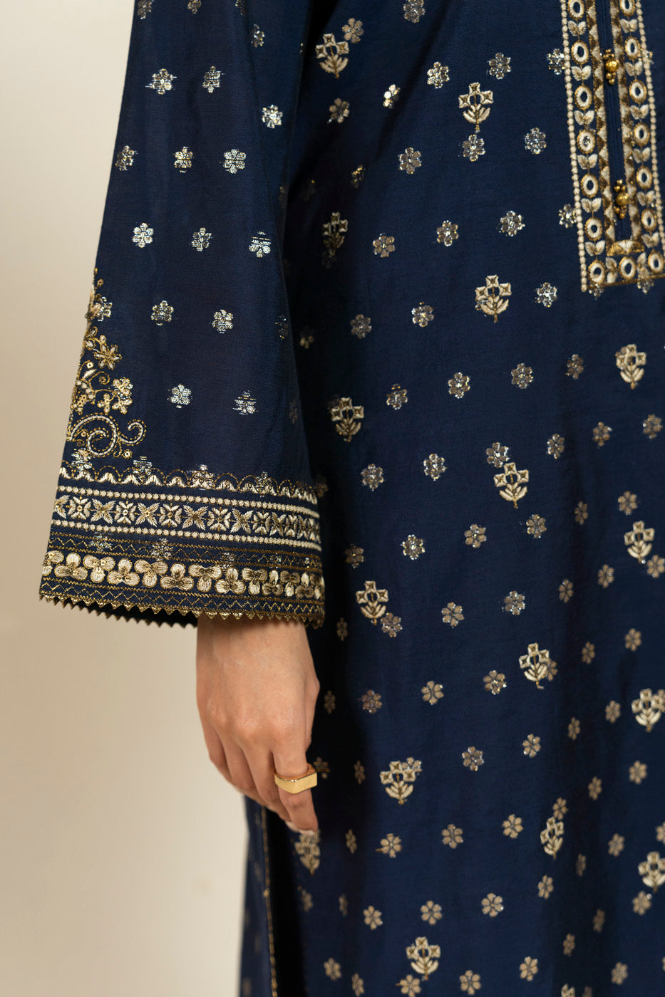 RTW | SHIRT & TROUSER