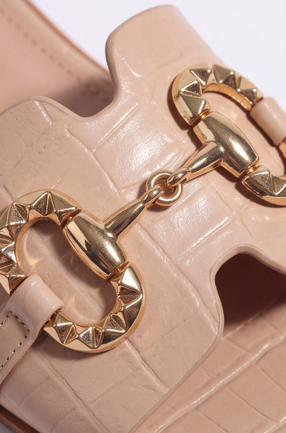 BUCKLE KNOT SLIDES