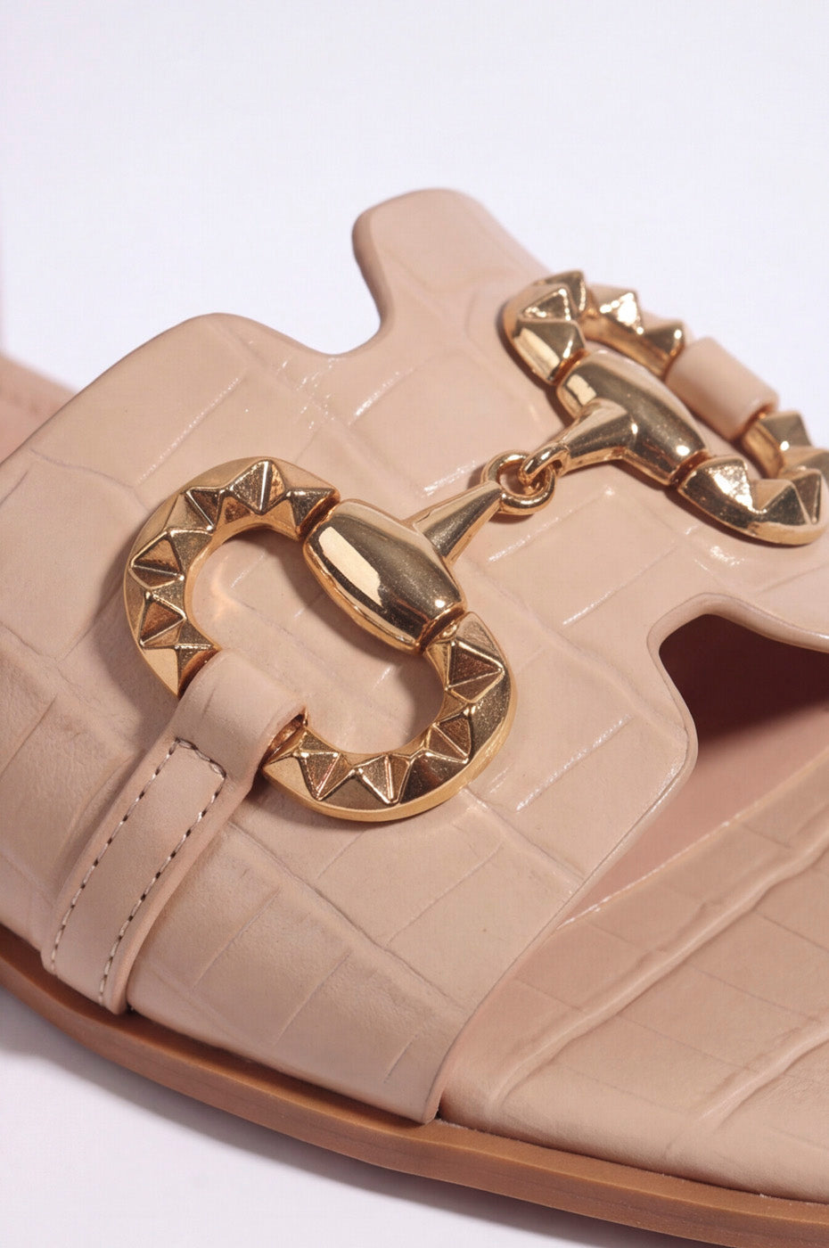 BUCKLE KNOT SLIDES