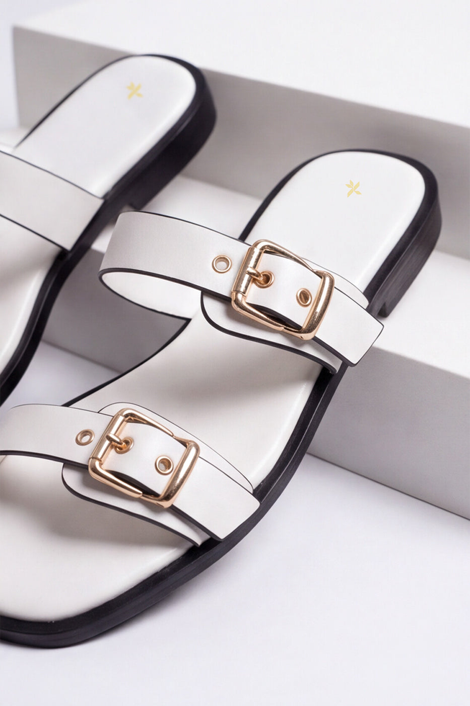 Double Buckle Slides – White