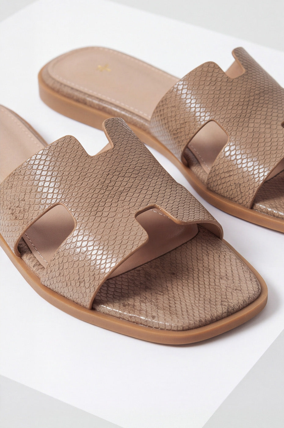 BRAIDED SLIDES