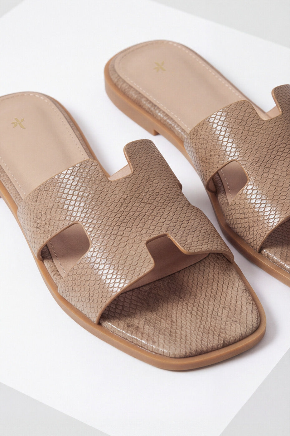 BRAIDED SLIDES