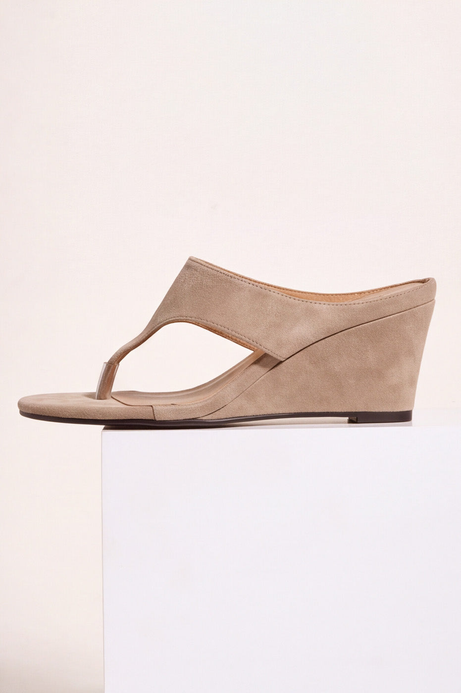 CROSS STRAP WEDGE SANDALS