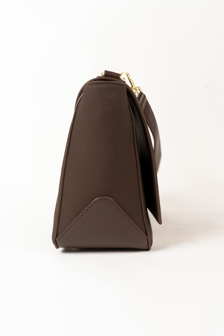 CROSS BODY