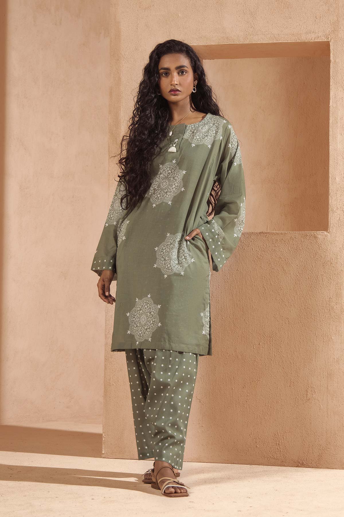 RTW | SHIRT & TROUSER