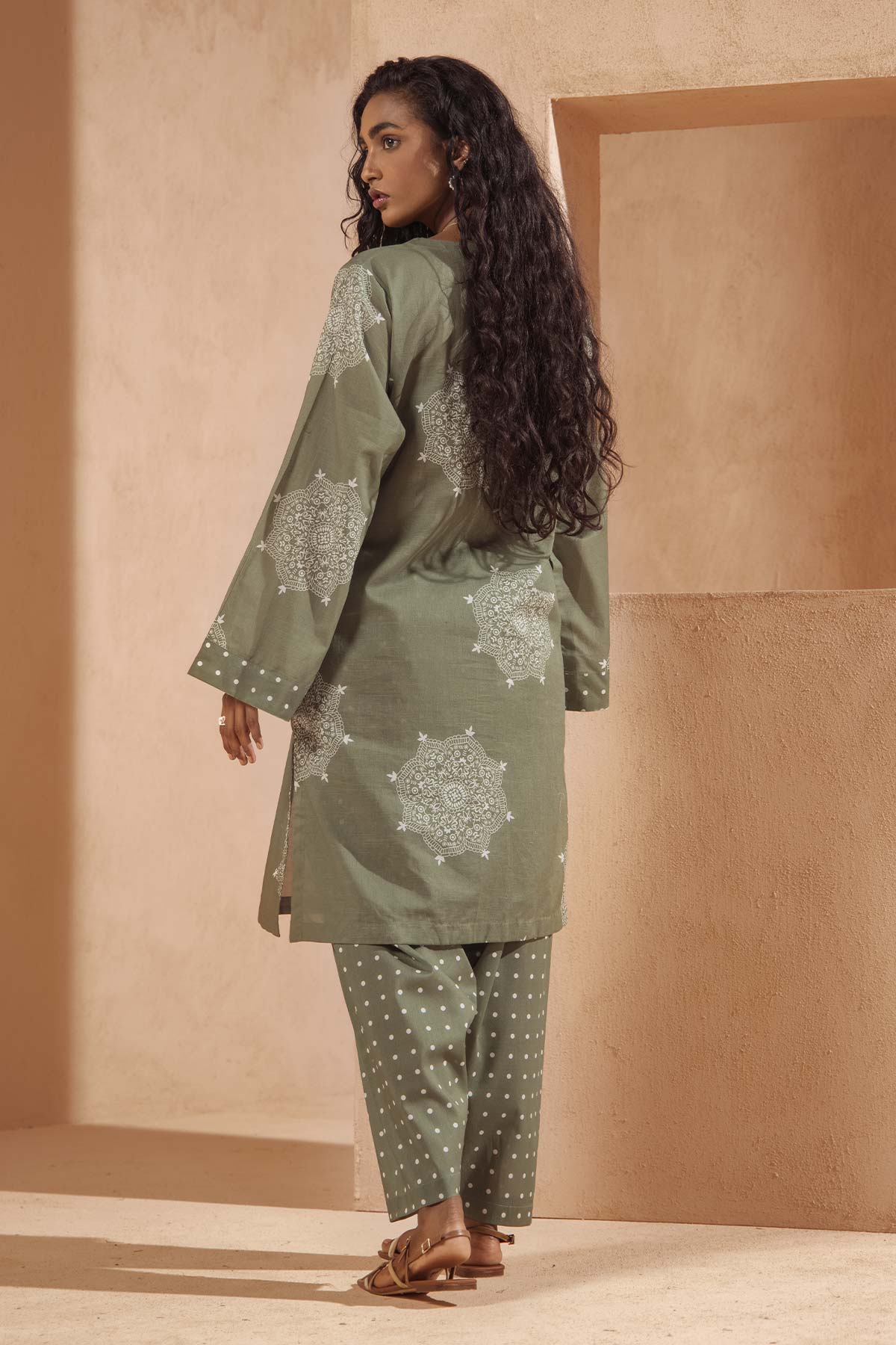 RTW | SHIRT & TROUSER