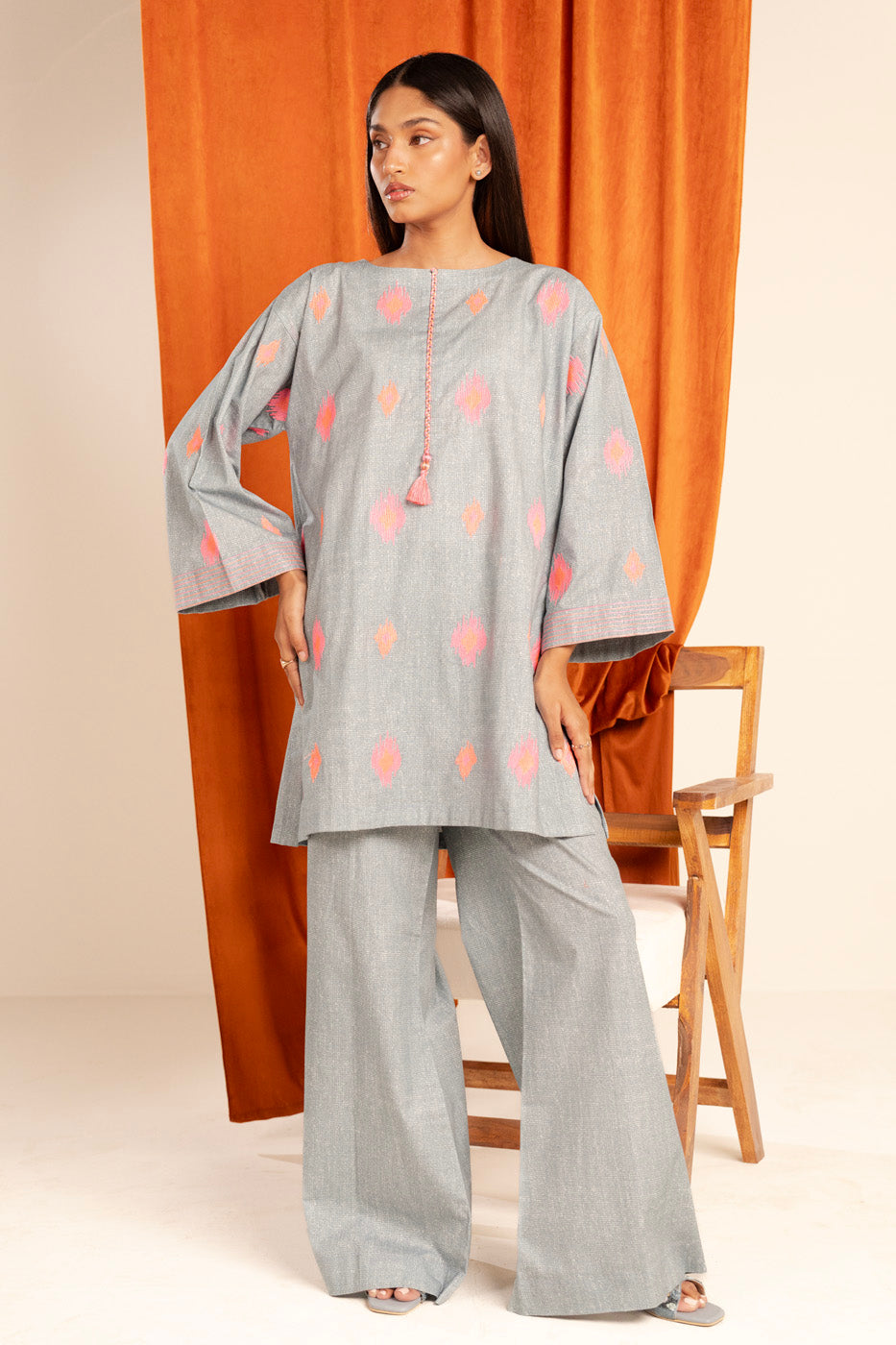 RTW | SHIRT & BOOTCUT PANT