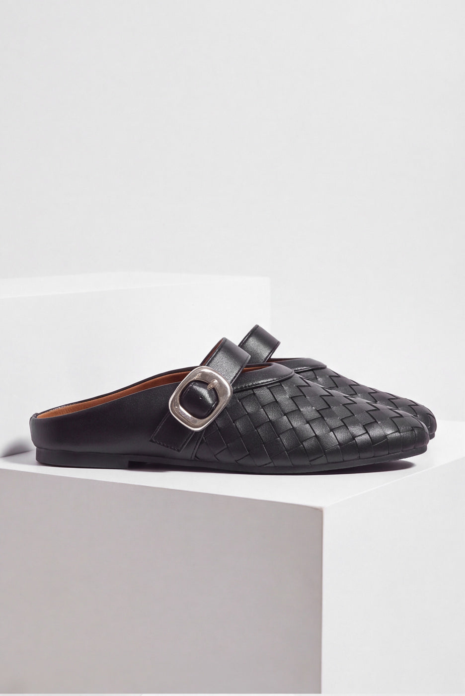 Basic Mules – Black