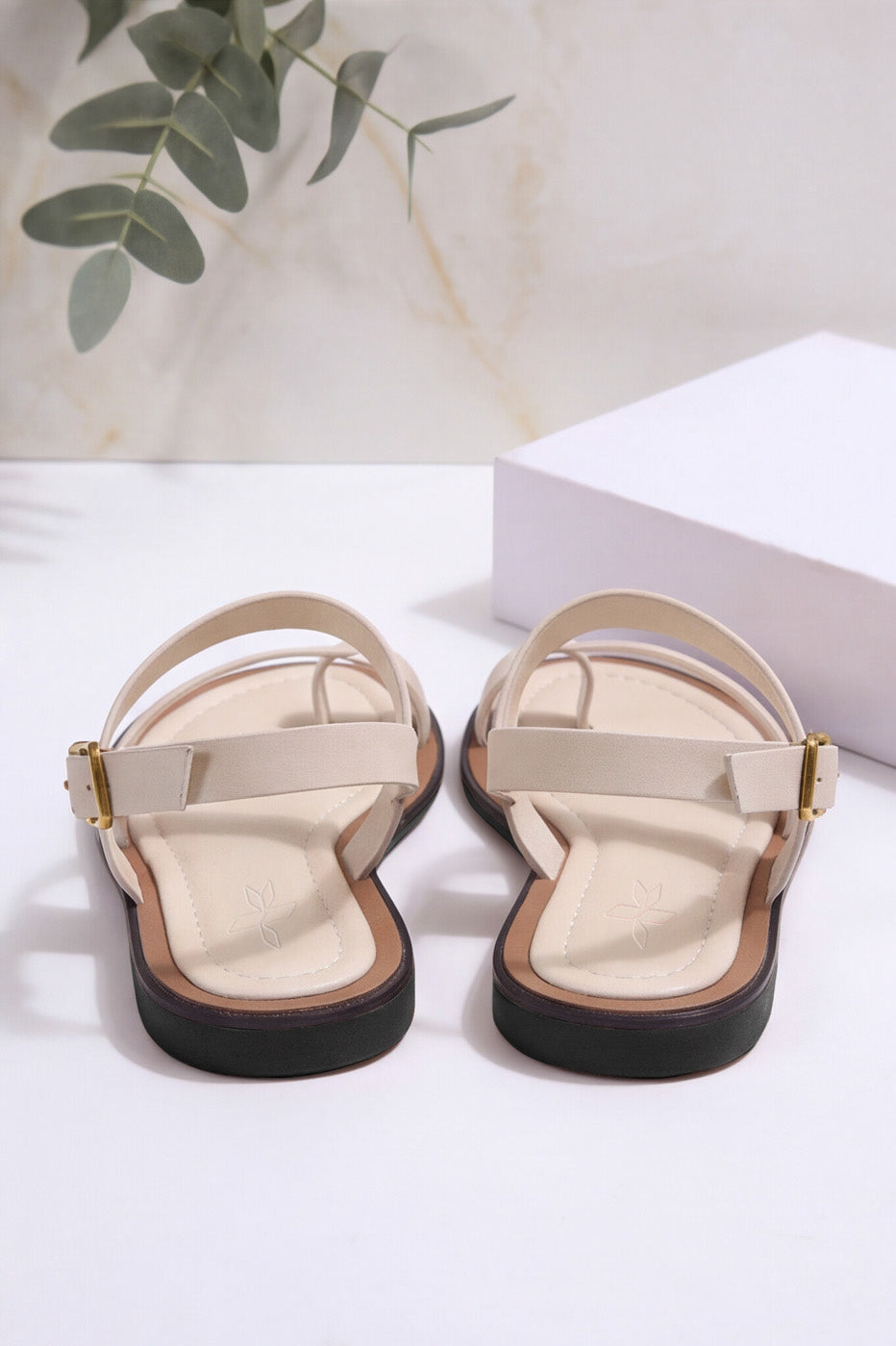 Sandals – Off White