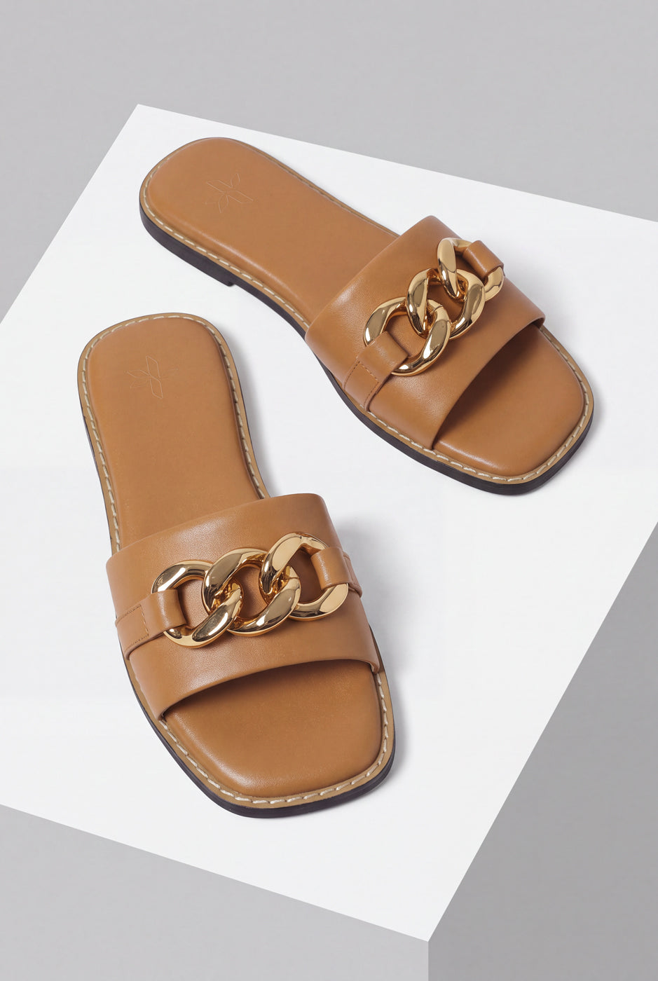 Buckle Strap Slides – Brown