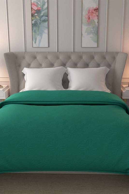 Dyed Cotton Jacquard Matelass? Bedspread