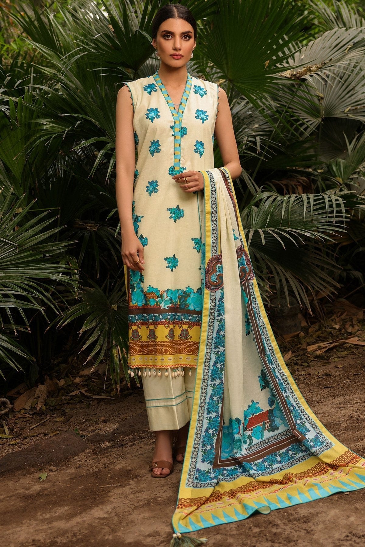 3 Pc Printed Lawn Suit With Lawn Dupatta
